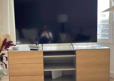 Muebles TV: Encuentra el mueble perfecto para tu televisor. Amplia selección de diseños y tamaños. ¡Dale un toque especial a tu sala!